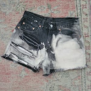 Levi Jean Shorts distressed bleached black tie dye torn ripped high rise hi 29